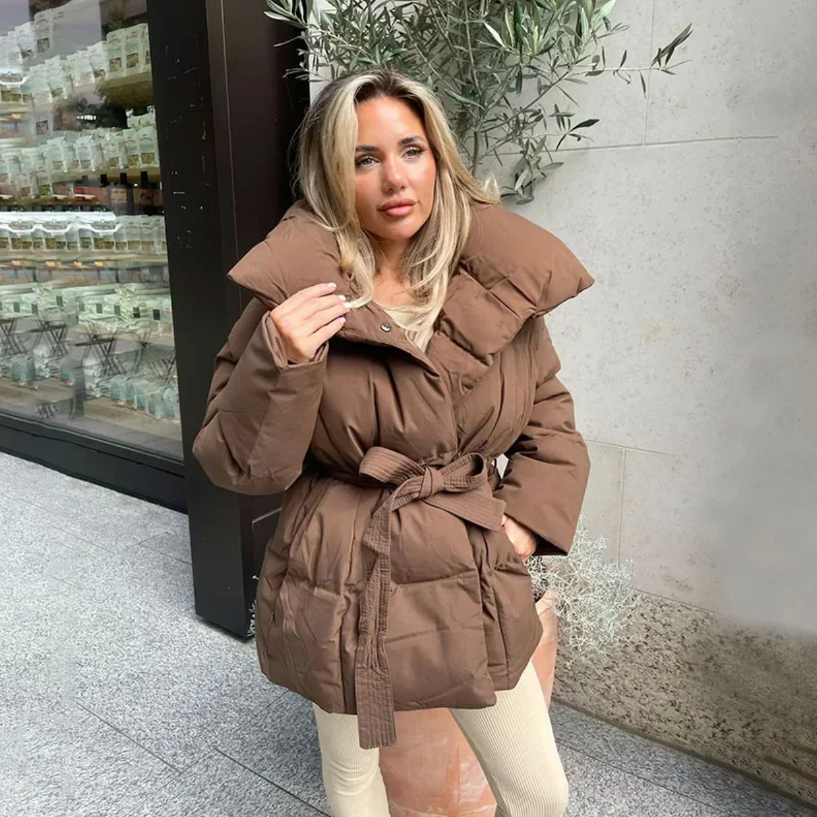NOMI™ - Elegant Polstrad Jacka