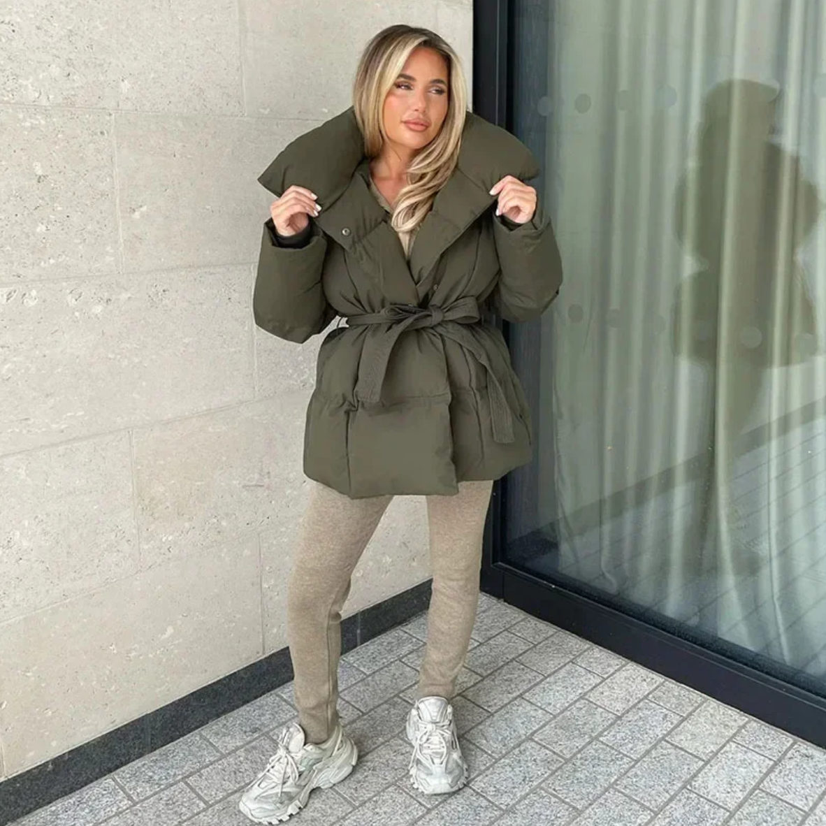 NOMI™ - Elegant Polstrad Jacka