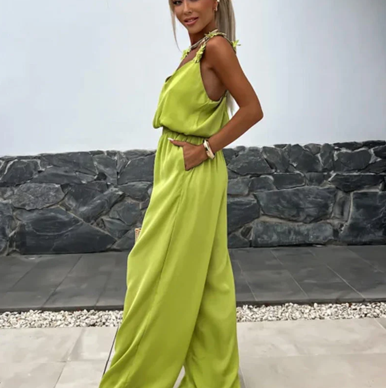 NOMI™ - Ärmlös jumpsuit med breda ben