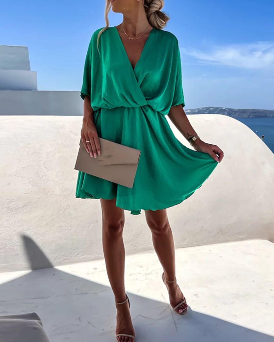 Nomi™ - Elegant Flödande Klänning för en Stilfull Look